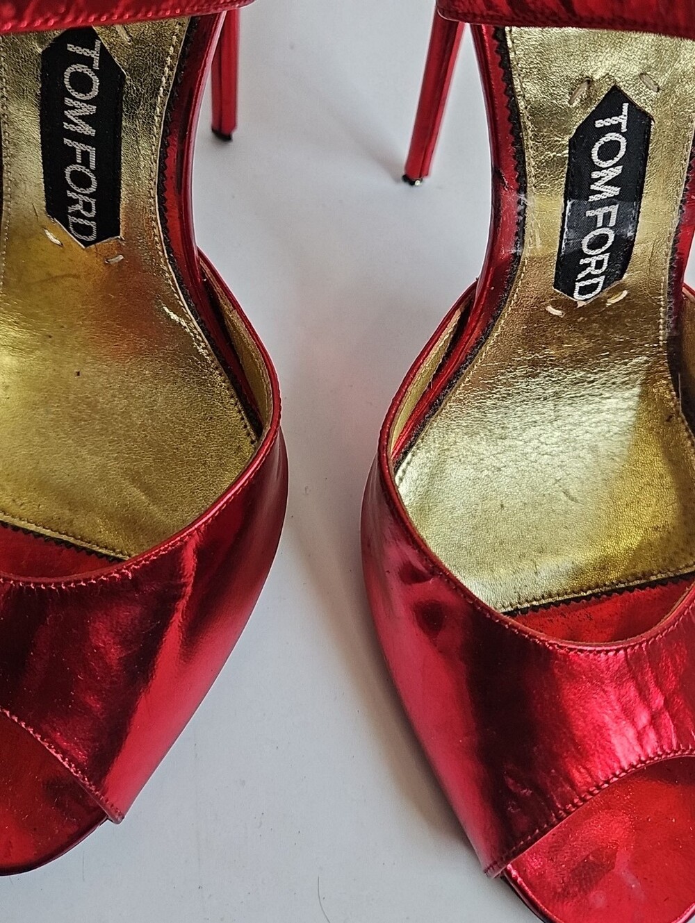 Tom Ford Vintage Red Shiny Metallic Strappy Lace-Up Peep-Toe Stilettos Size 41.5 - Picture 4 of 15